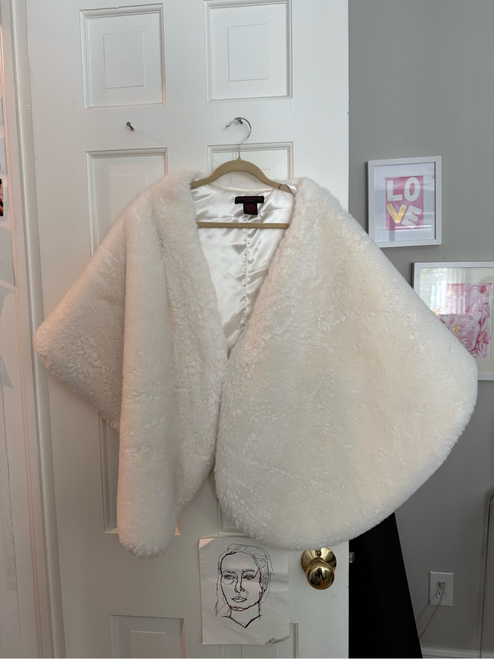 Christian Siriano Cream White Faux Fur Shawl Wrap